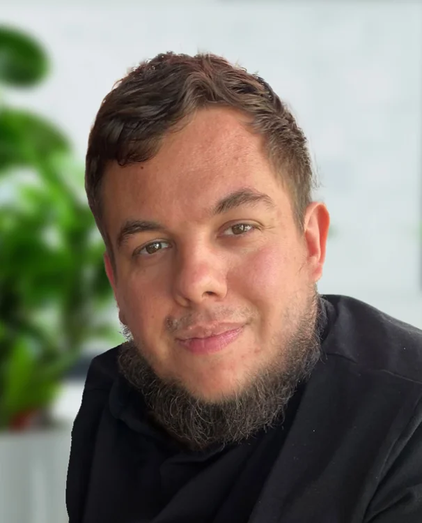 Headshot of Scott Lawrence